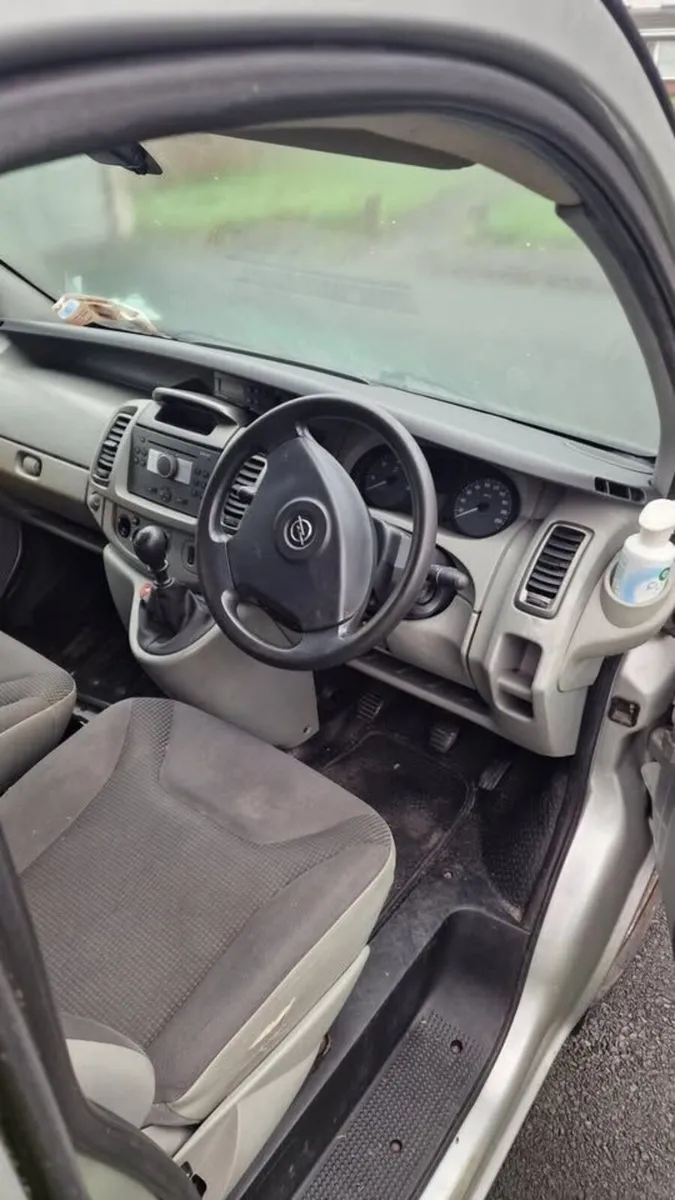 Opel Vivaro 2010 - Image 4