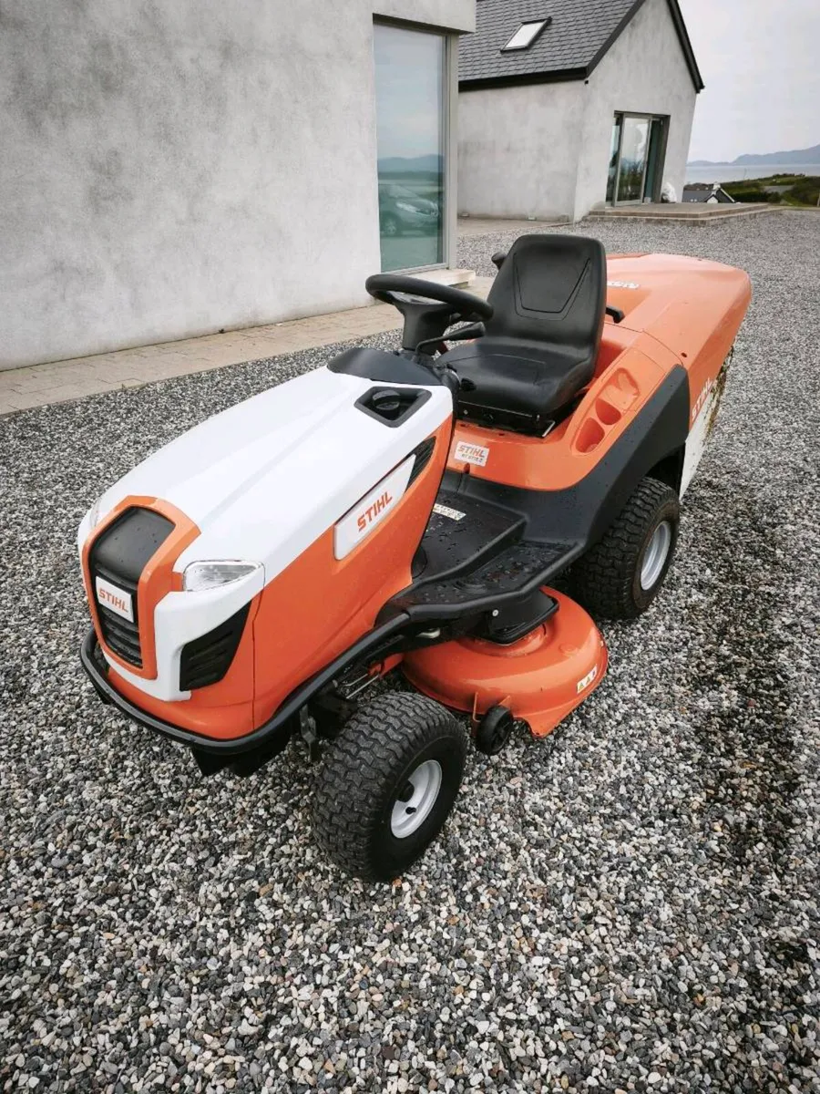 Stihl RT5112 Z Ride on Lawnmower 2024 - Image 3