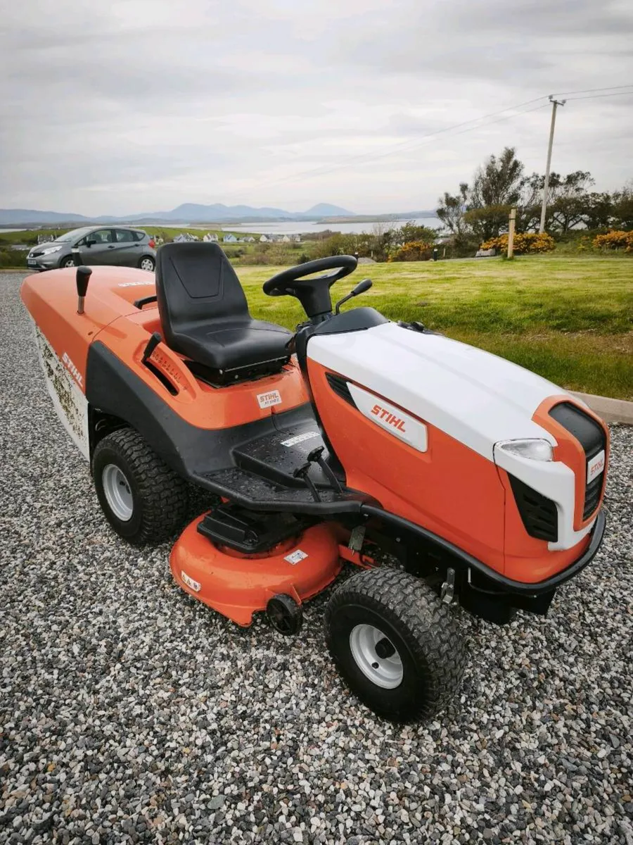 Stihl RT5112 Z Ride on Lawnmower 2024 - Image 1