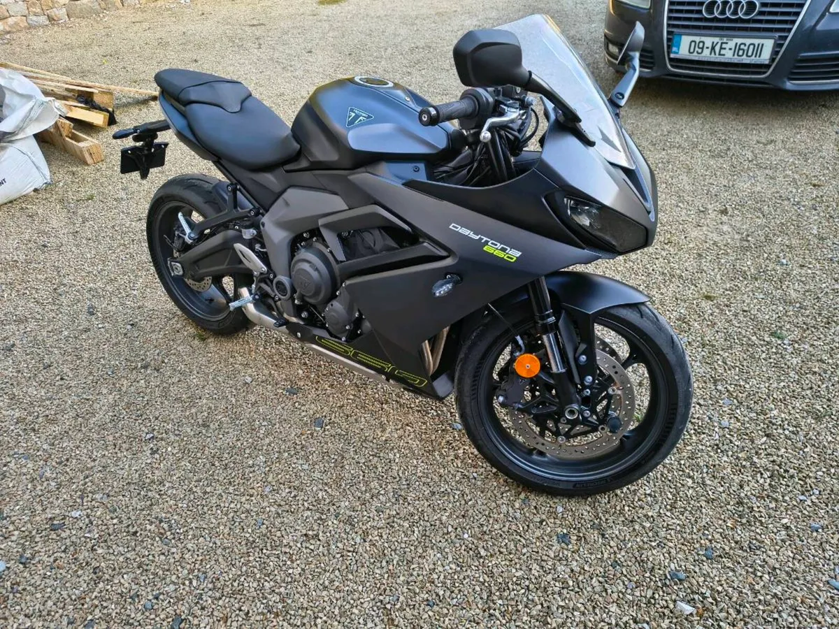 Triumph Daytona 660 - Image 2
