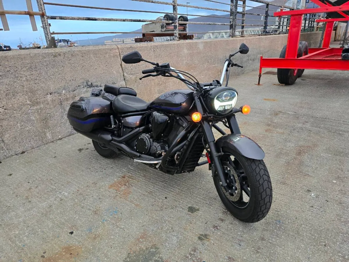 Yamaha XVS 1300 Deluxe - Image 1