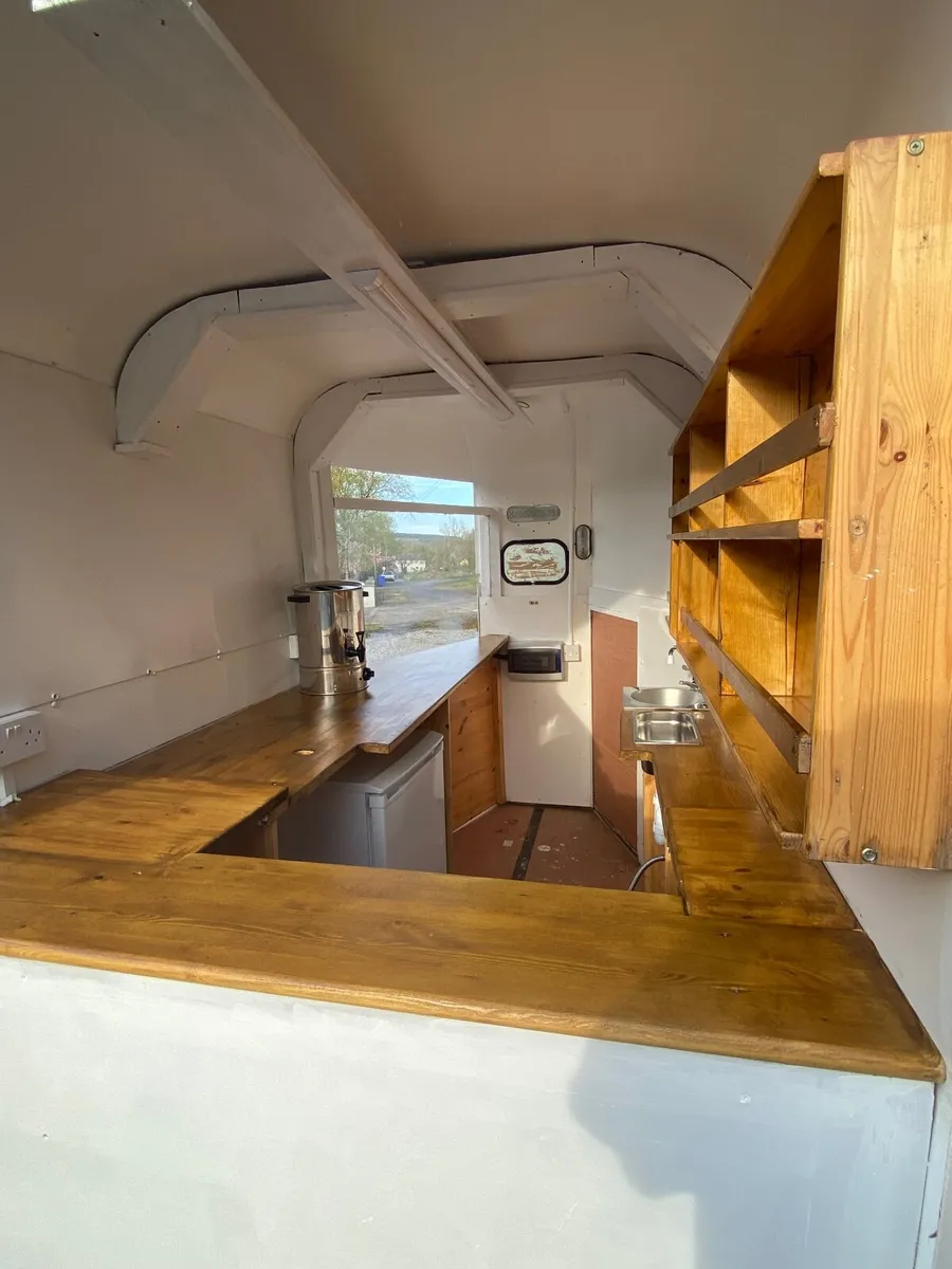 Catering trailer - Image 2