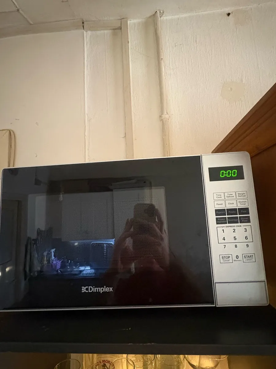 Dimplex Microwave - Image 1