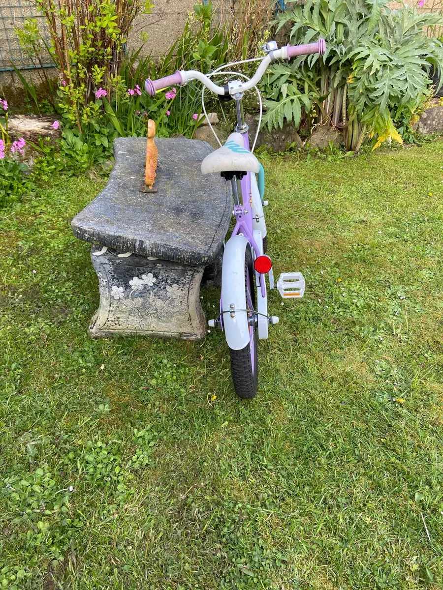 Child’s. Bike - Image 3