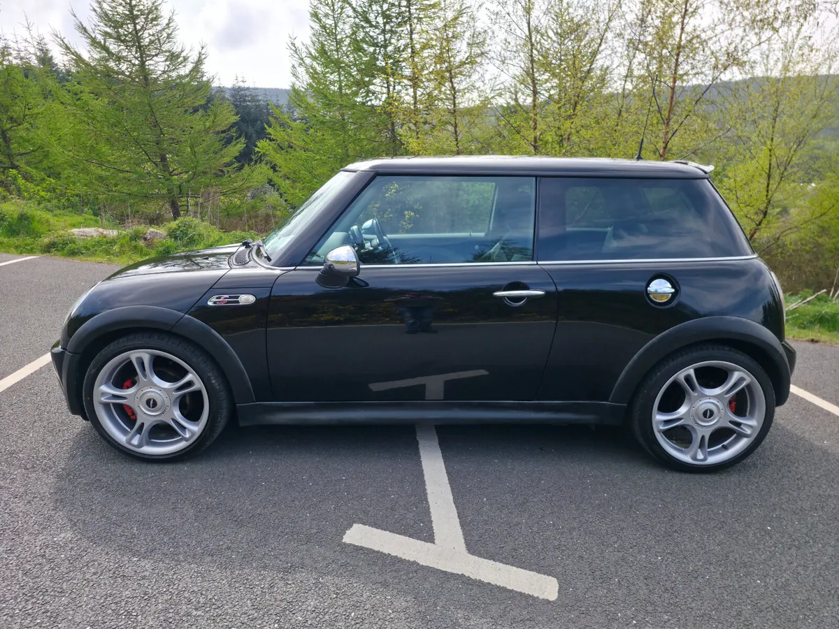 2004 MINI COOPER S JOHN COOPER WORKS R53 - Image 2
