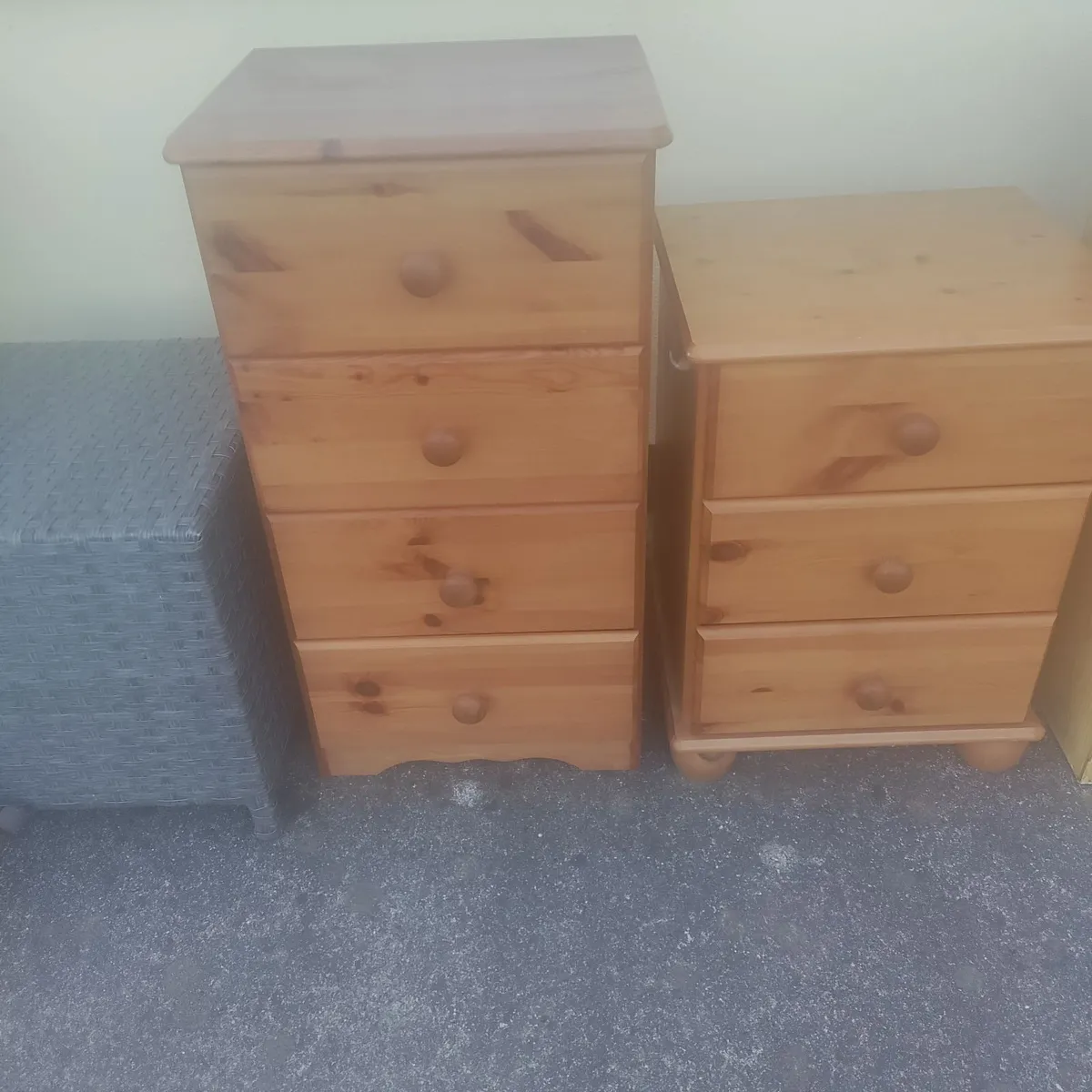 Chest of drawers - Image 2