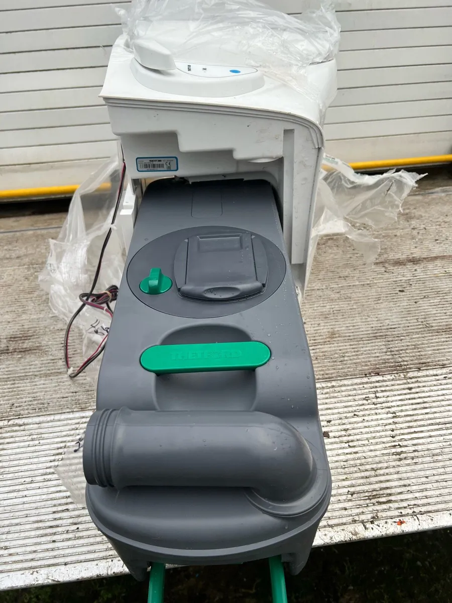 Camper Van Mobile Home Toilet Thetford C403L - Image 3