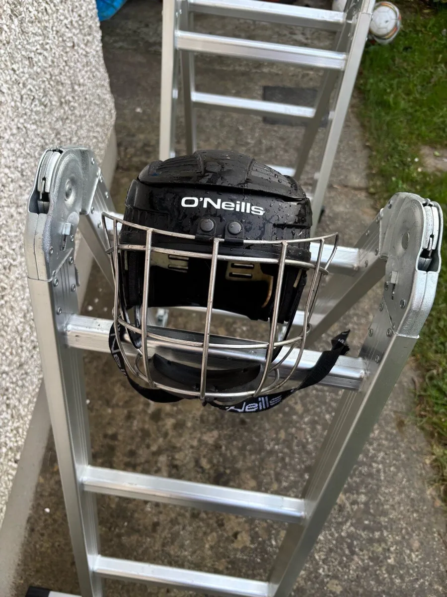 O'Neills Koolite Hurling Helmet - Image 1
