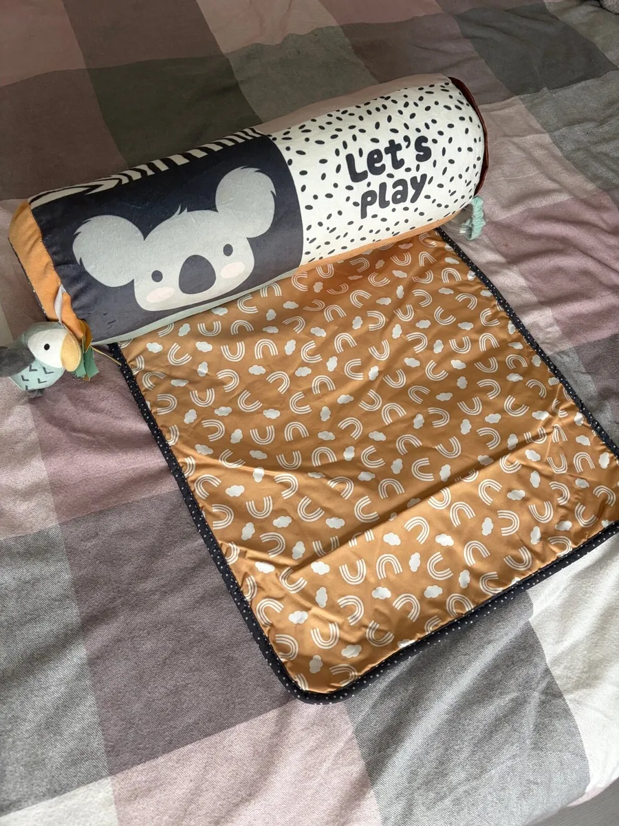 Baby tummy time - Image 2