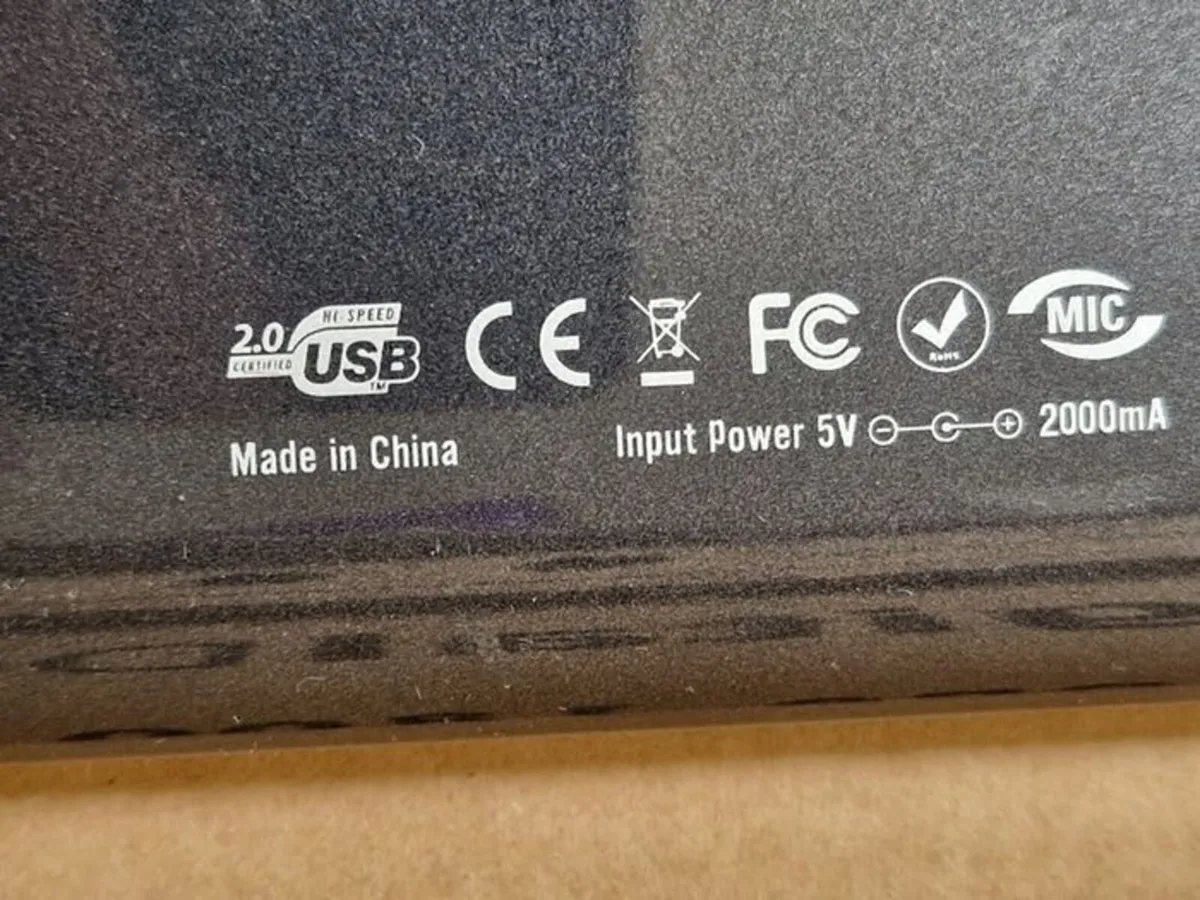 VERSUS VS TOUCHTAB 9, 8GB in excellent condition - Image 2