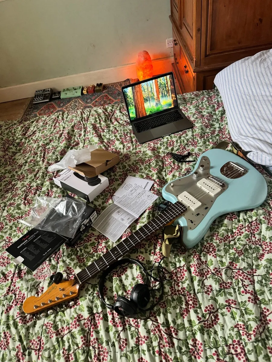 Custom Squire Jazzmaster - Image 2