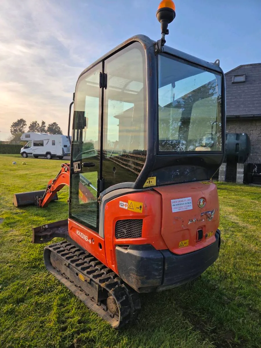 Mini digger - Image 1