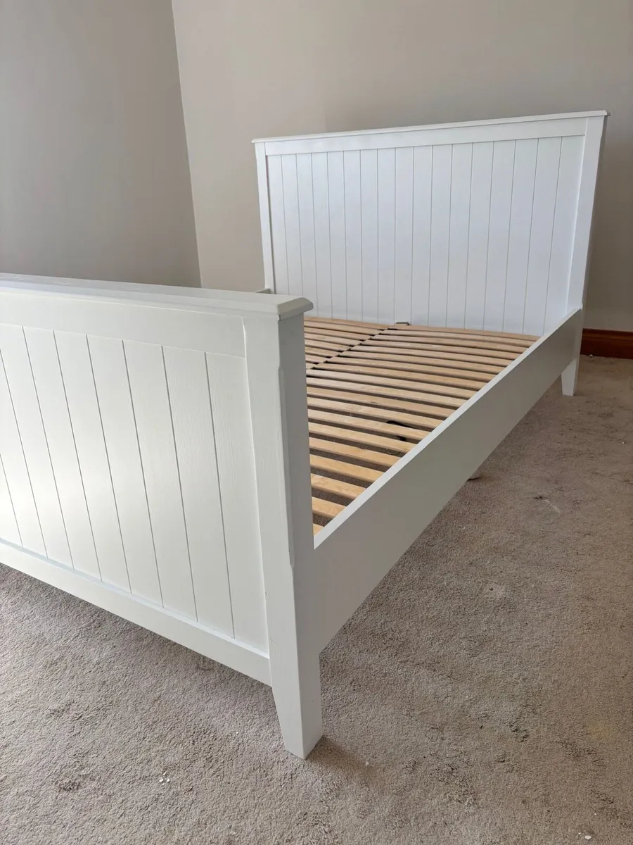 Bed And wardrobe - Image 4