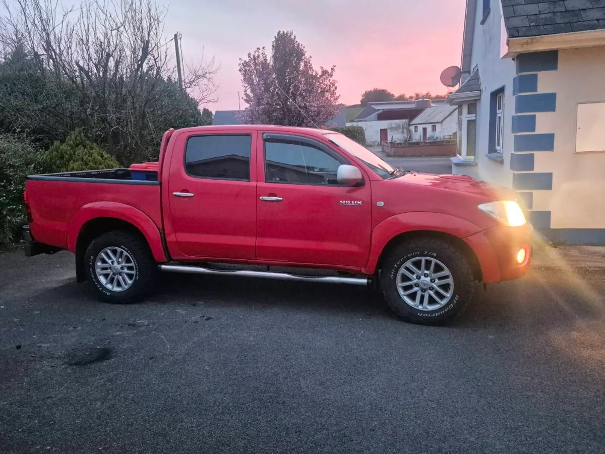 Hilux - Image 2