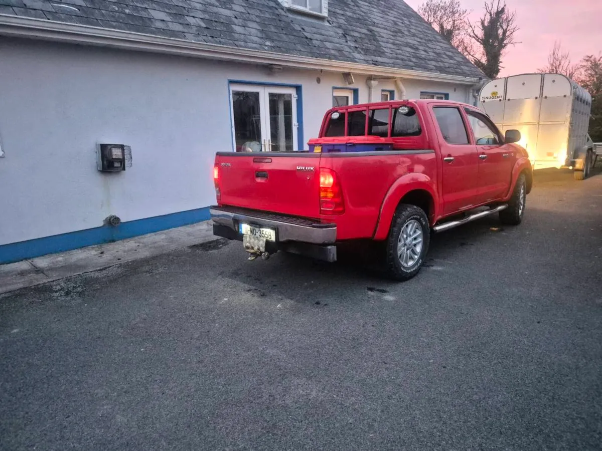 Hilux - Image 3