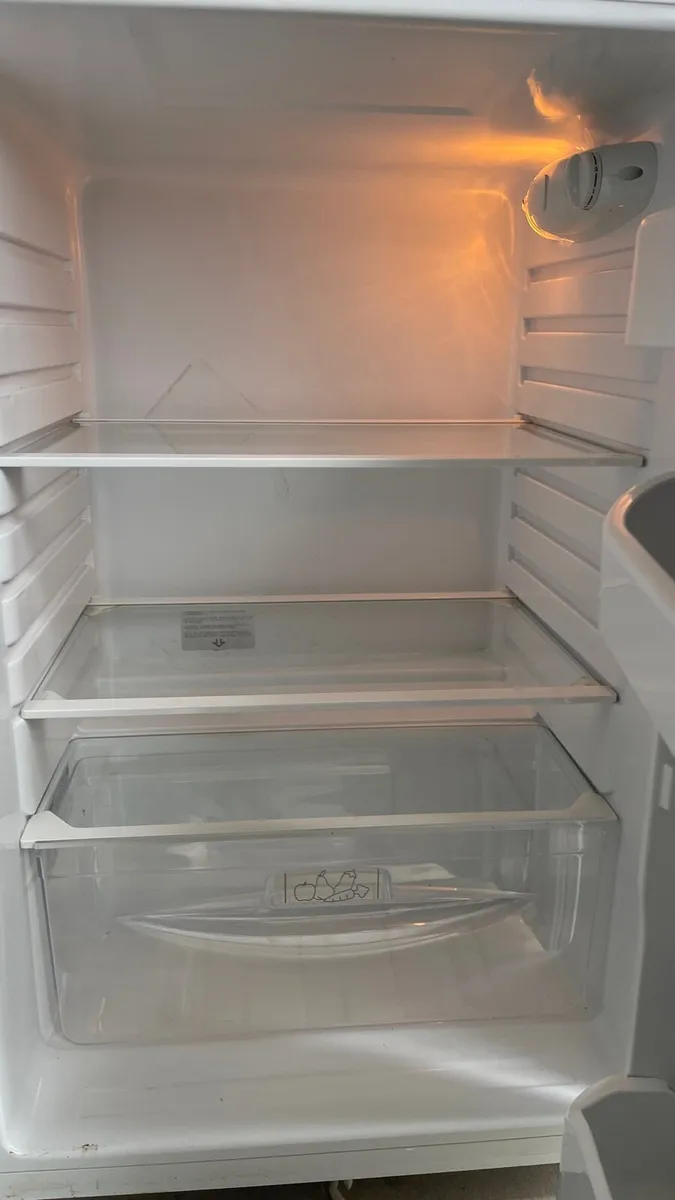 Small fridge - Image 1