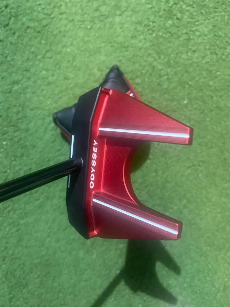 Odyssey Square to Square Tri Hot #7 putter - Image 4