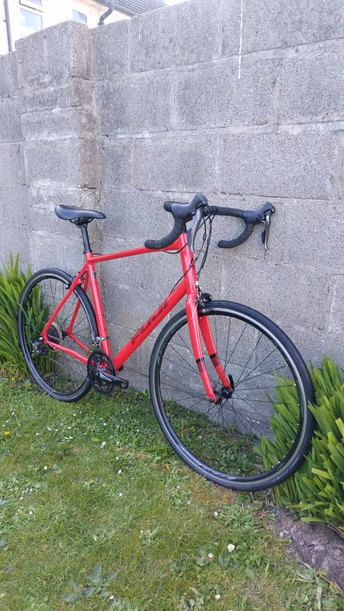 Fuji Sportif Road Bike - Size 58cm/XL - As New - Image 2