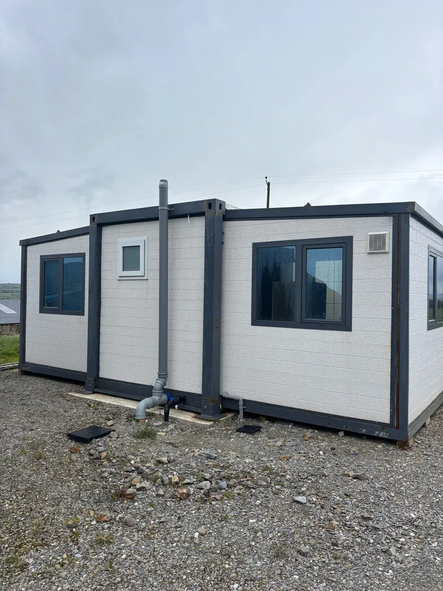 New 2 bedroom extendable portable home - Image 2