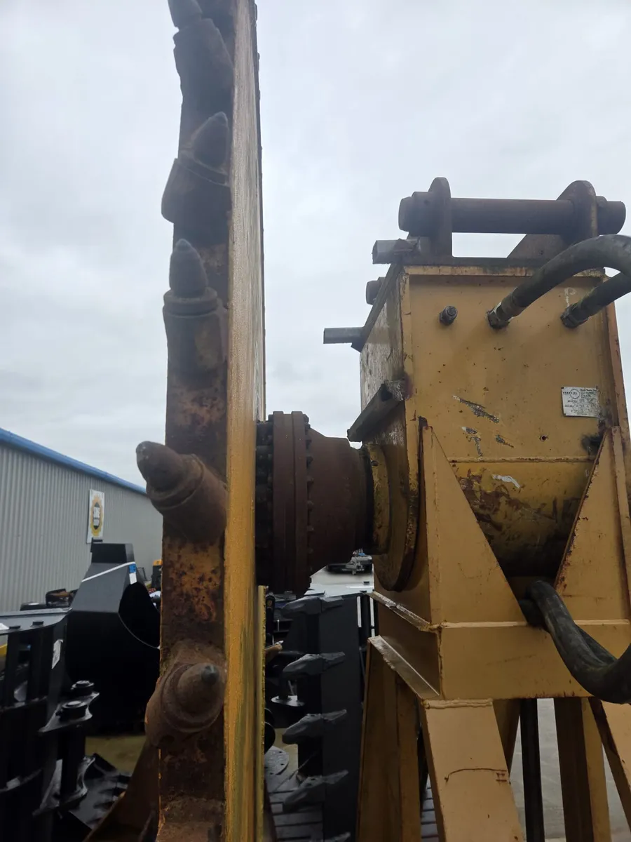 Hydraulic Rock Saw - Image 4