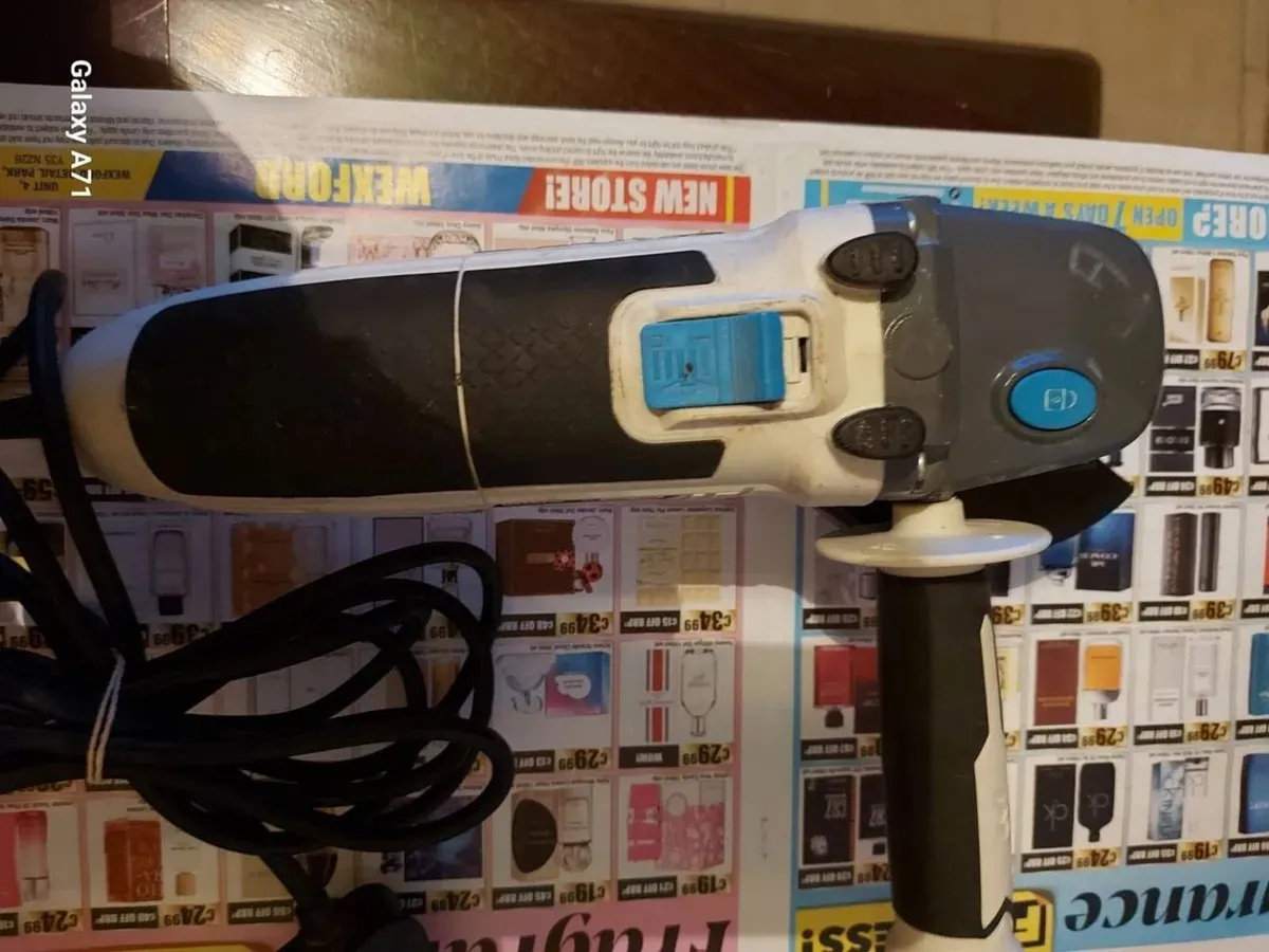 Mac Allister 750W 240V 115mm Angle Grinder