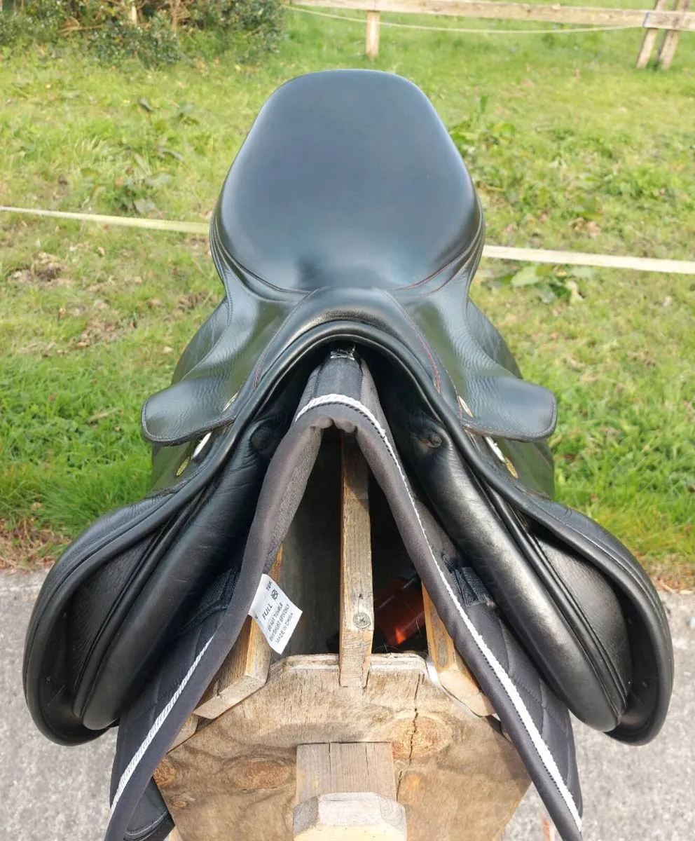 PRESTIGE PARIS D JUMP SADDLE - Image 4