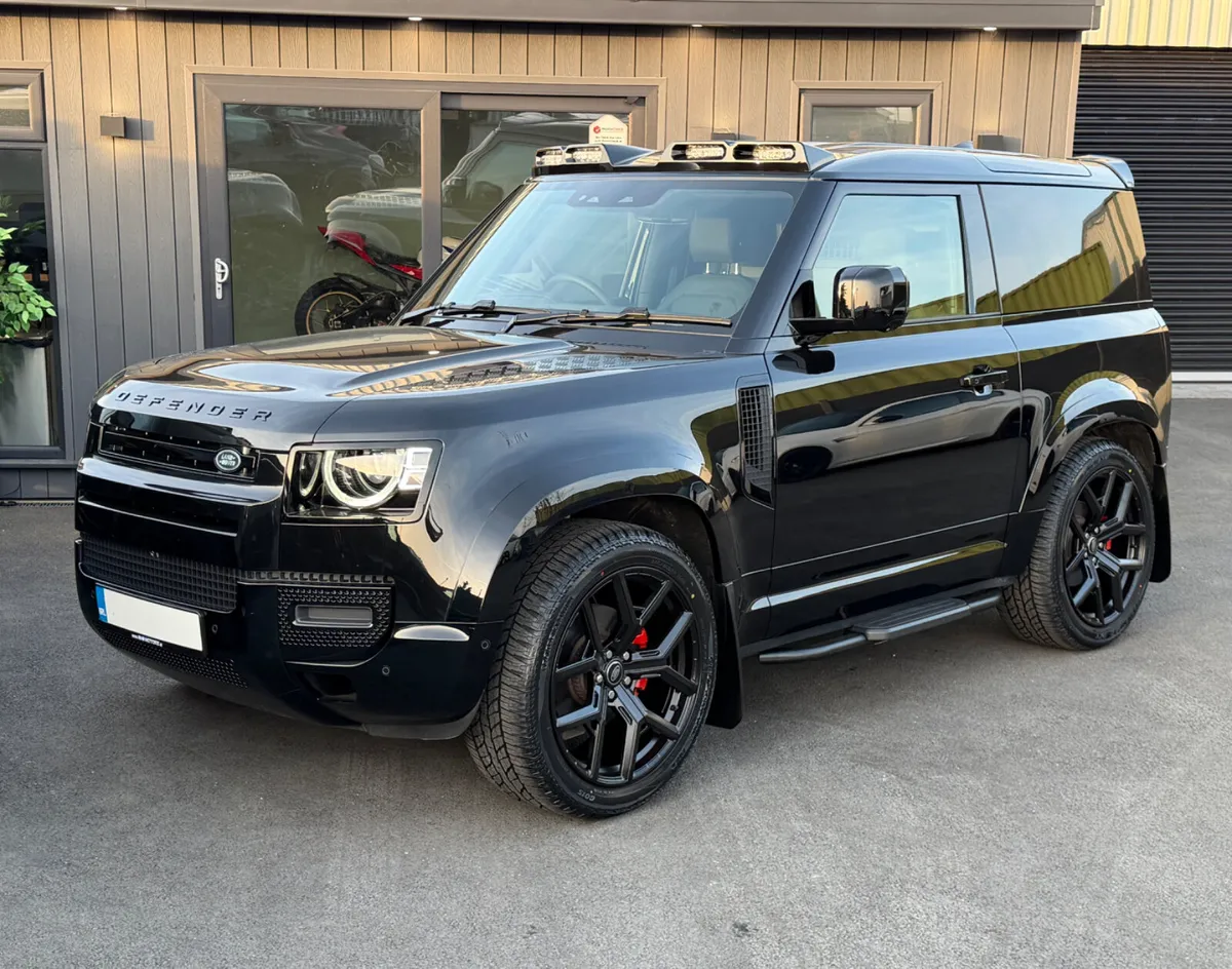 2025/252 LANDROVER DEFENDER 90 HARDTOP XDYNAMIC - Image 2