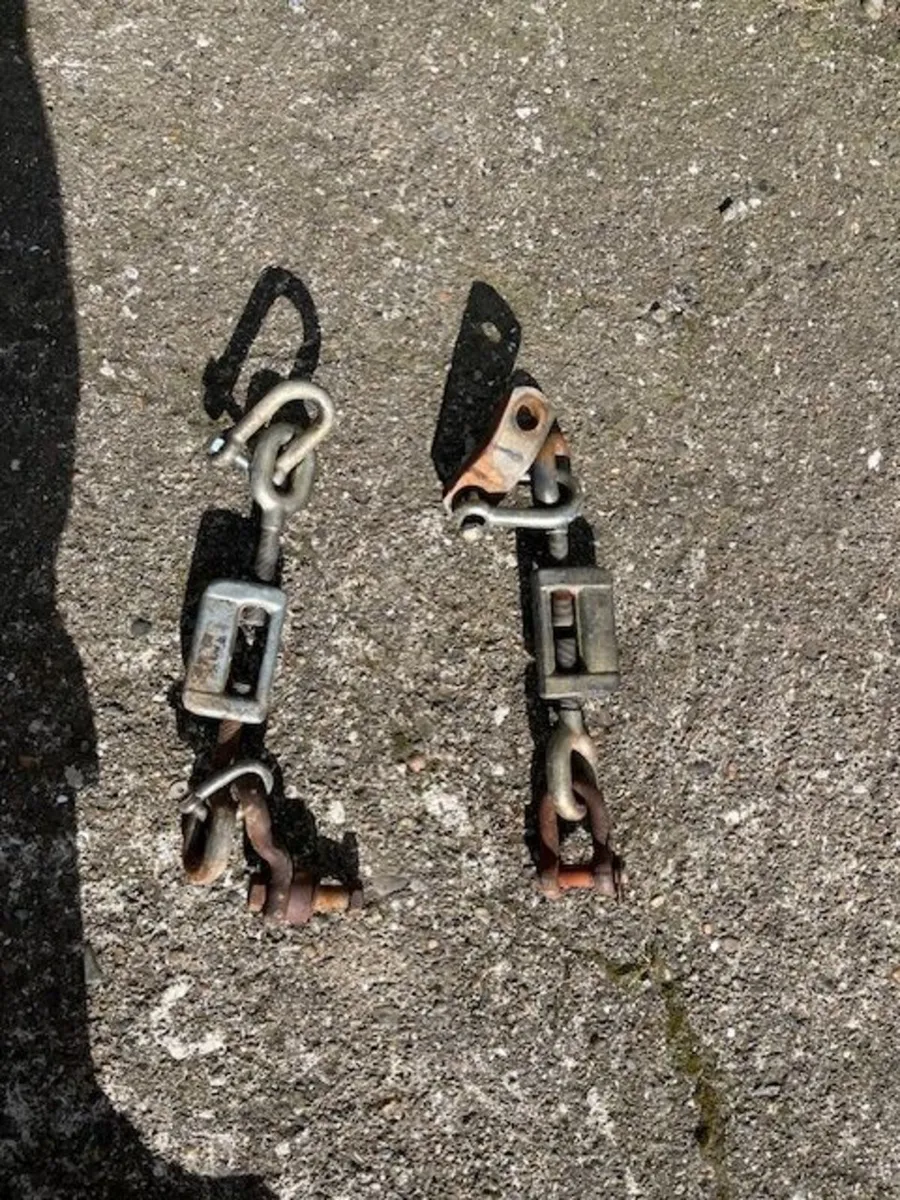 MF Stabilisers suit MF Tractors 165... - Image 2