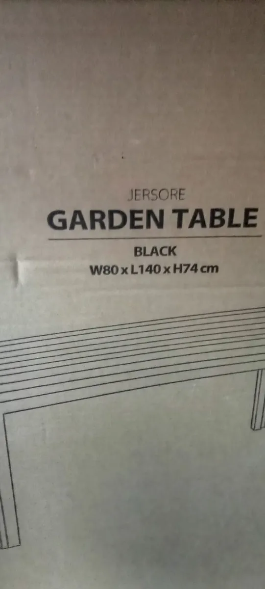 Garden table - Image 1