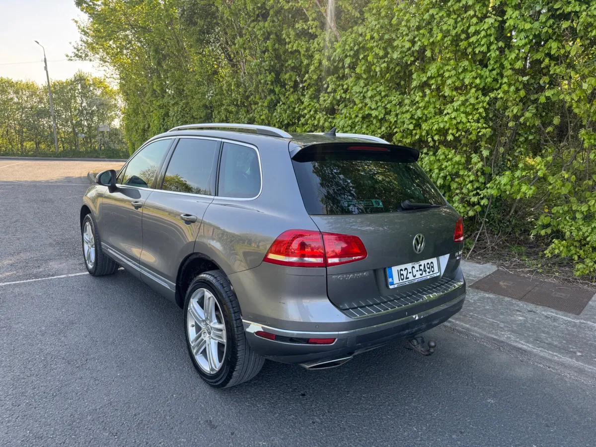 Volkswagen Touareg 5 seater Crewcab - Image 4