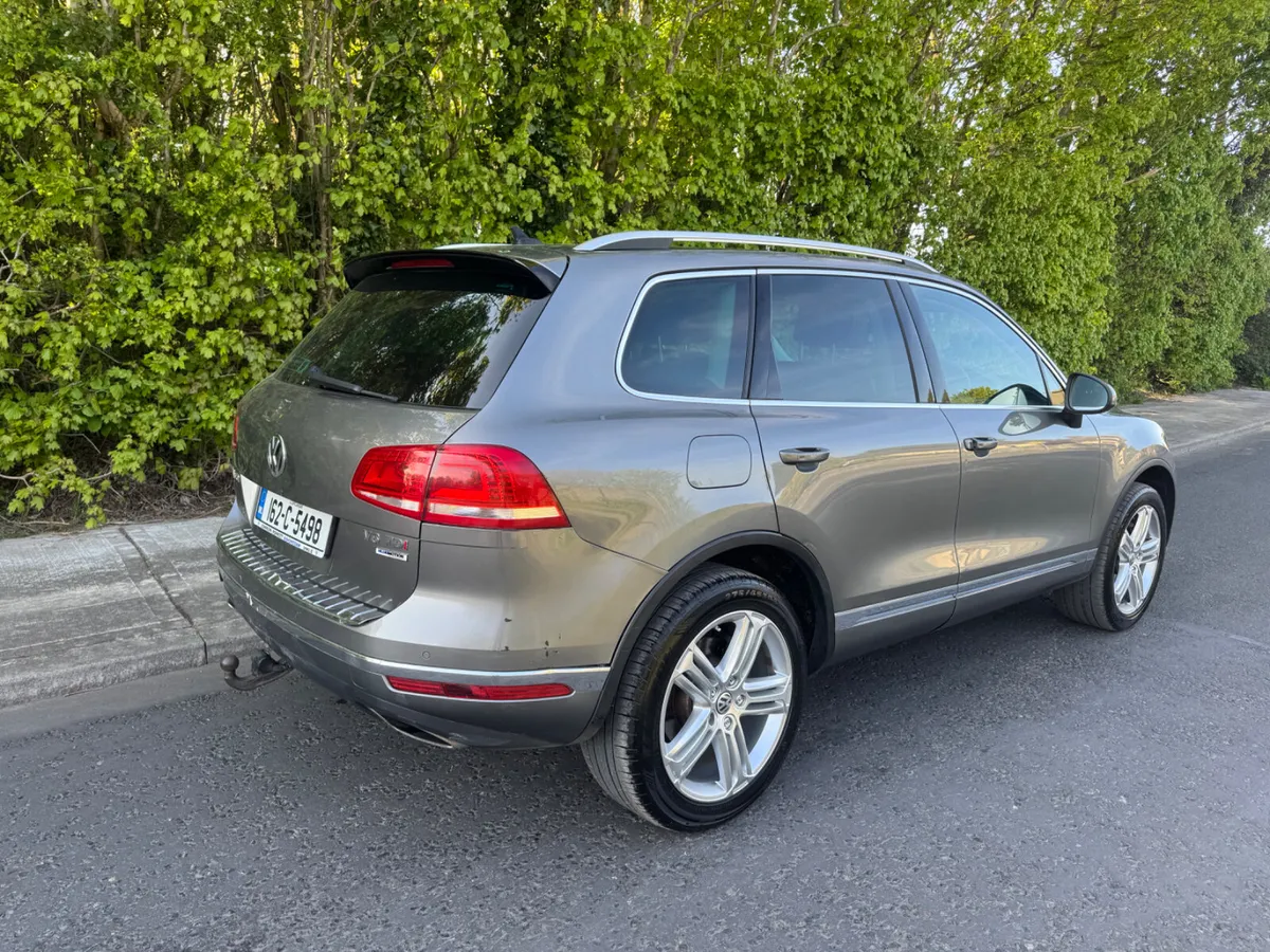 Volkswagen Touareg 5 seater Crewcab - Image 3