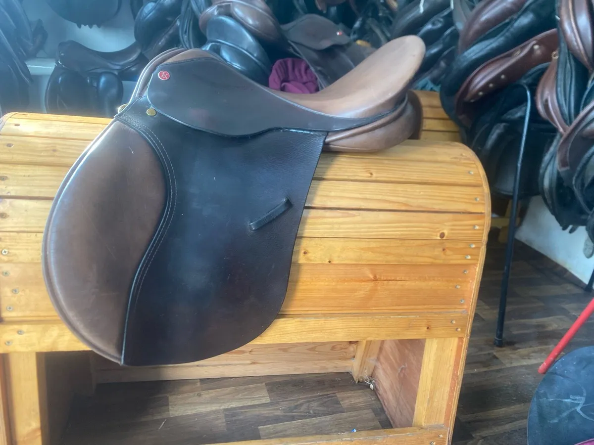 Kings 17” medium Leather saddle - Image 1