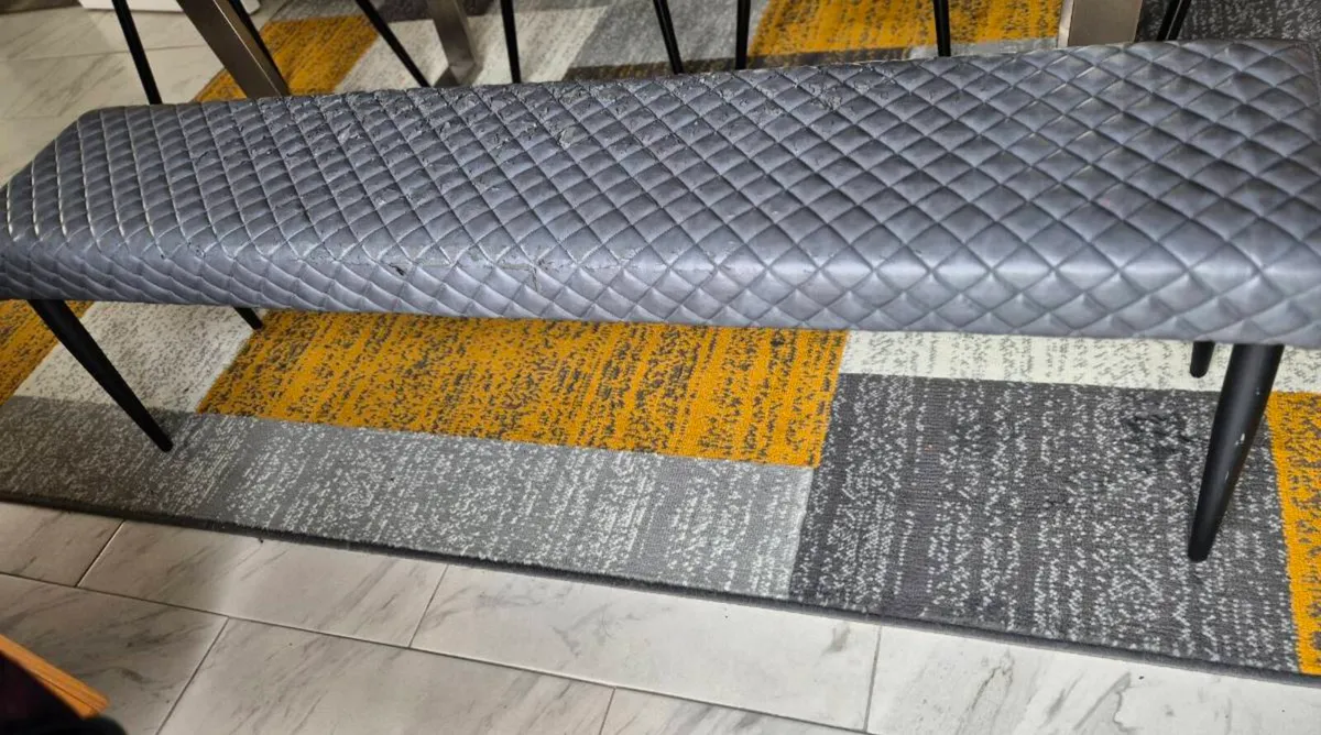 Dining chairs and bench - Image 4