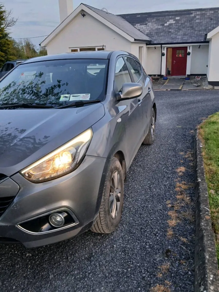 Hyundai ix35 - Image 2