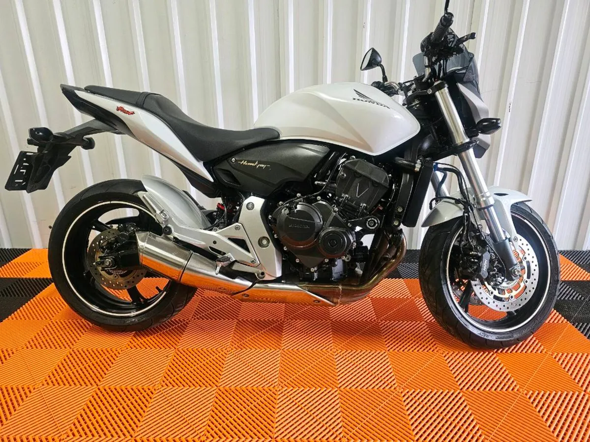 Honda CB600F Hornet - Image 1