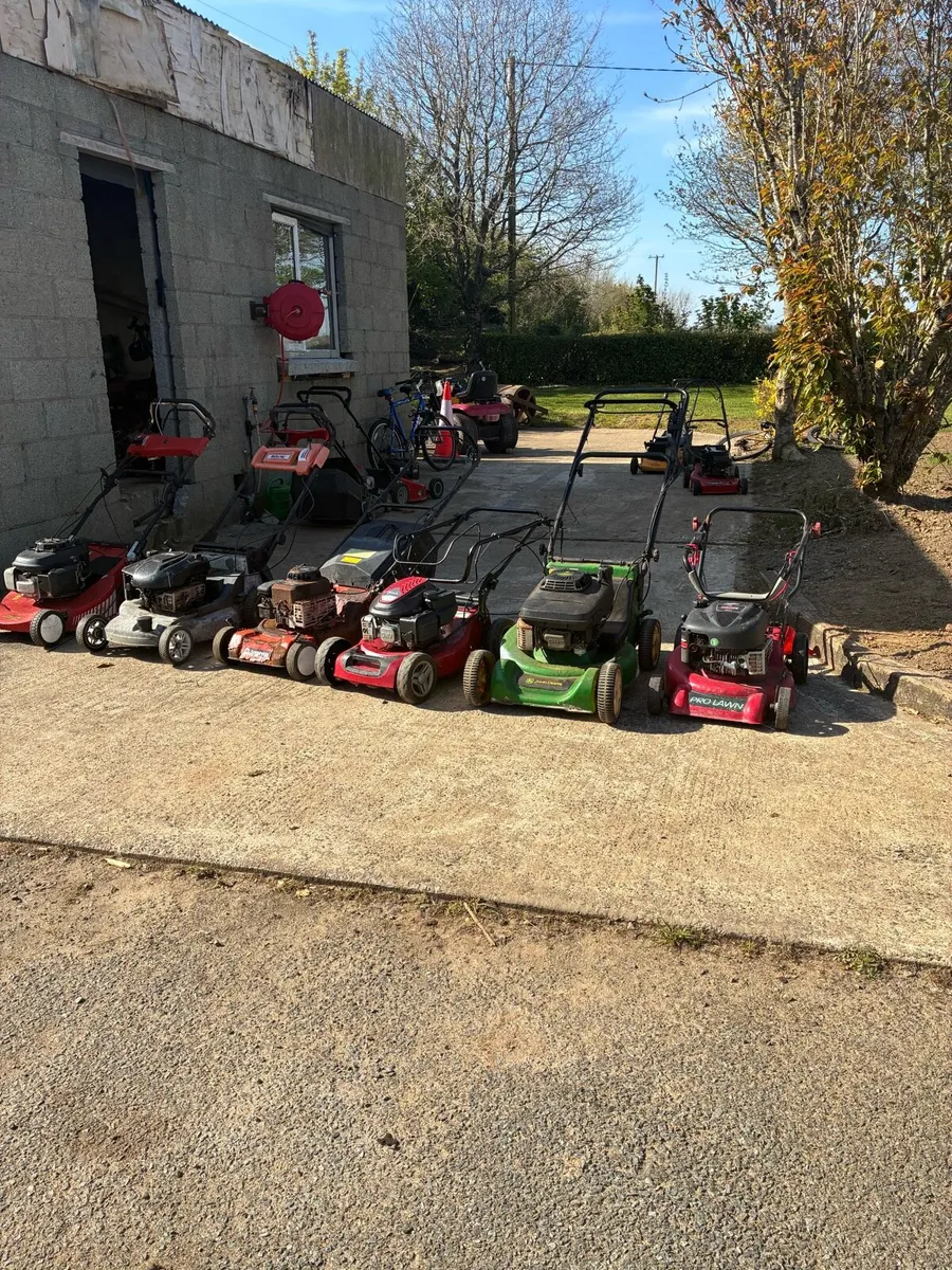 Lawnmower job lot - Image 1