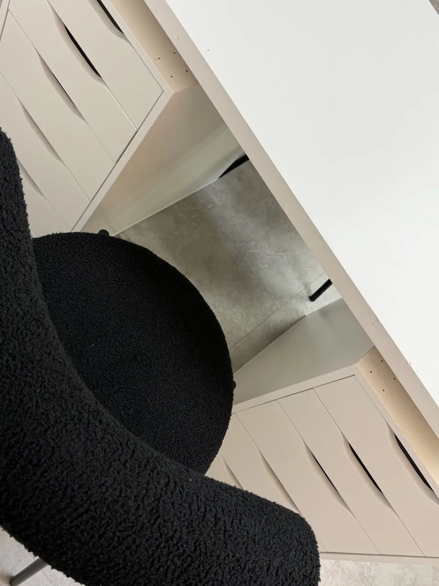 Nail station for rent - Image 2