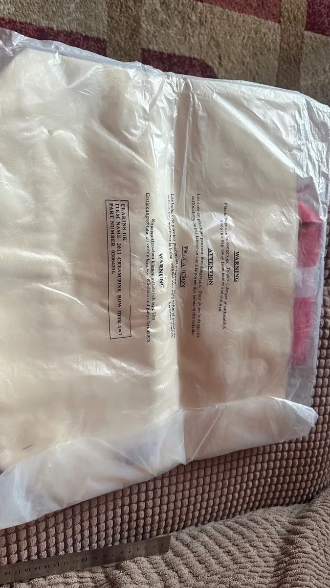 New Clarins cloth bag - Image 2