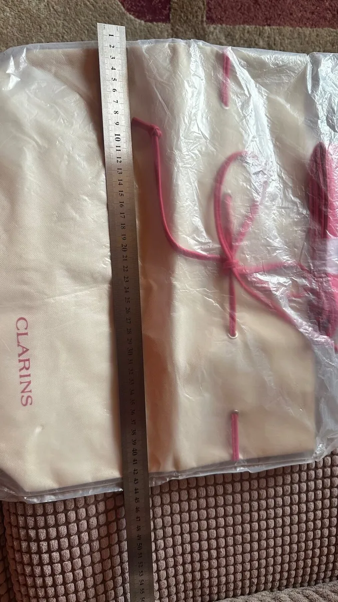 New Clarins cloth bag - Image 3