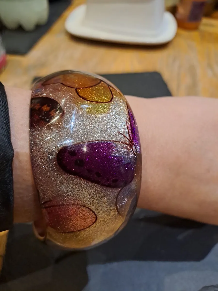 Chunky Glitter Resin Bangle Bracelet - Image 1