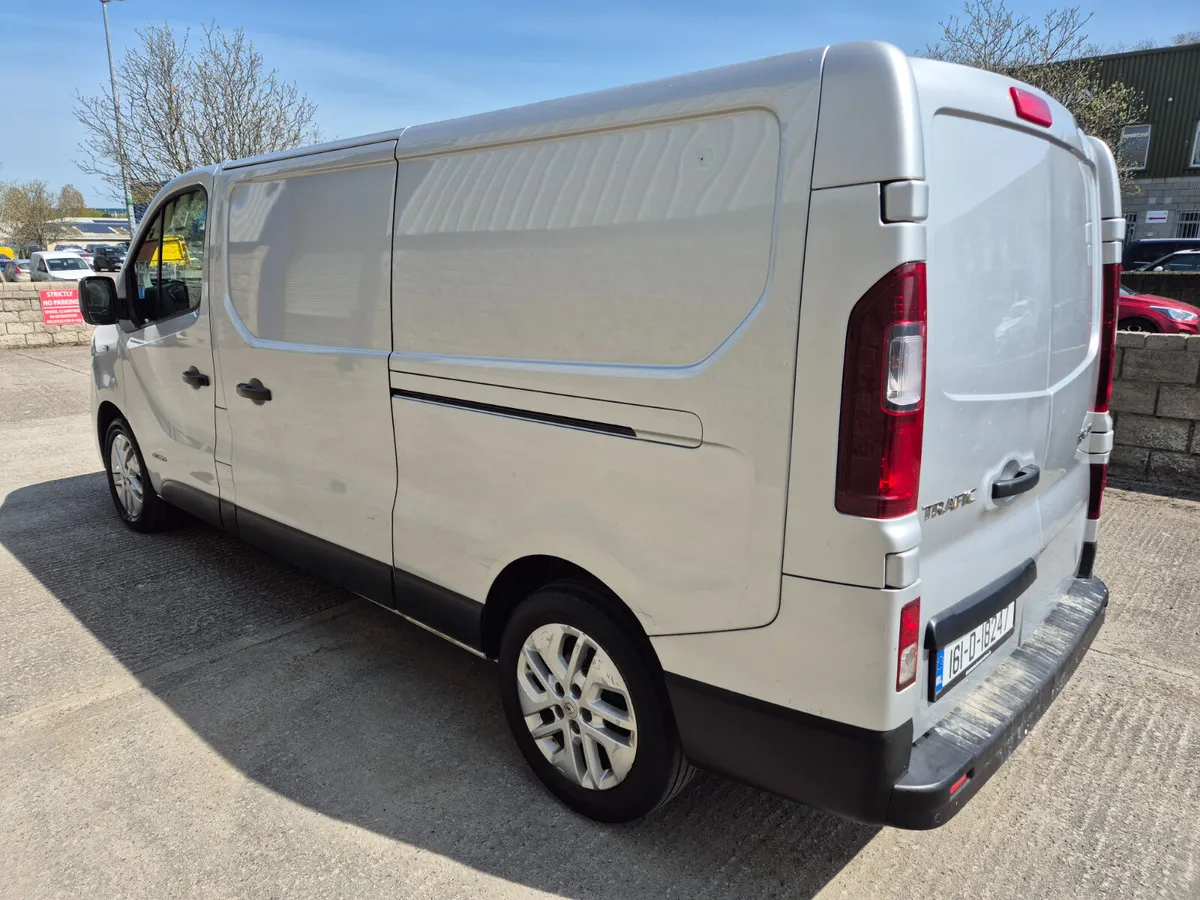 2016 Renault Trafic Sport Lwb new doe - Image 3