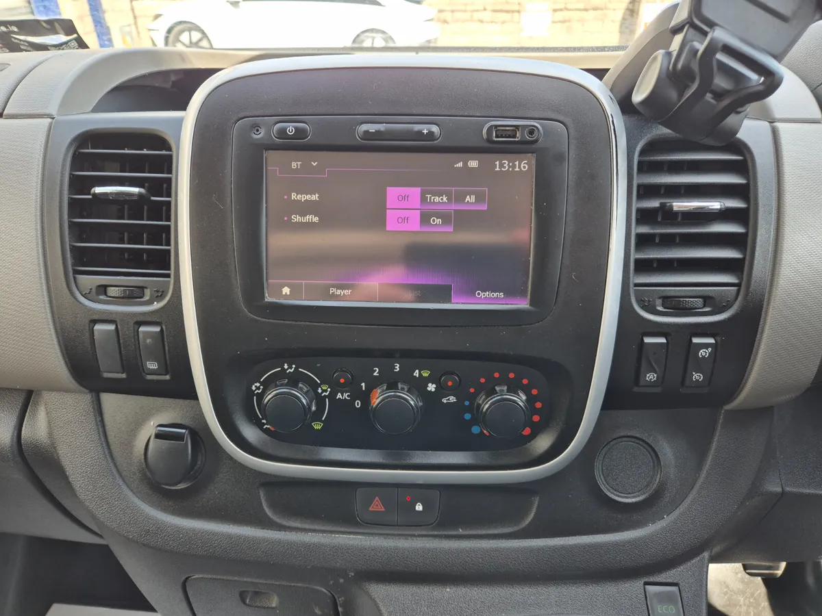 2016 Renault Trafic Sport Lwb new doe - Image 2