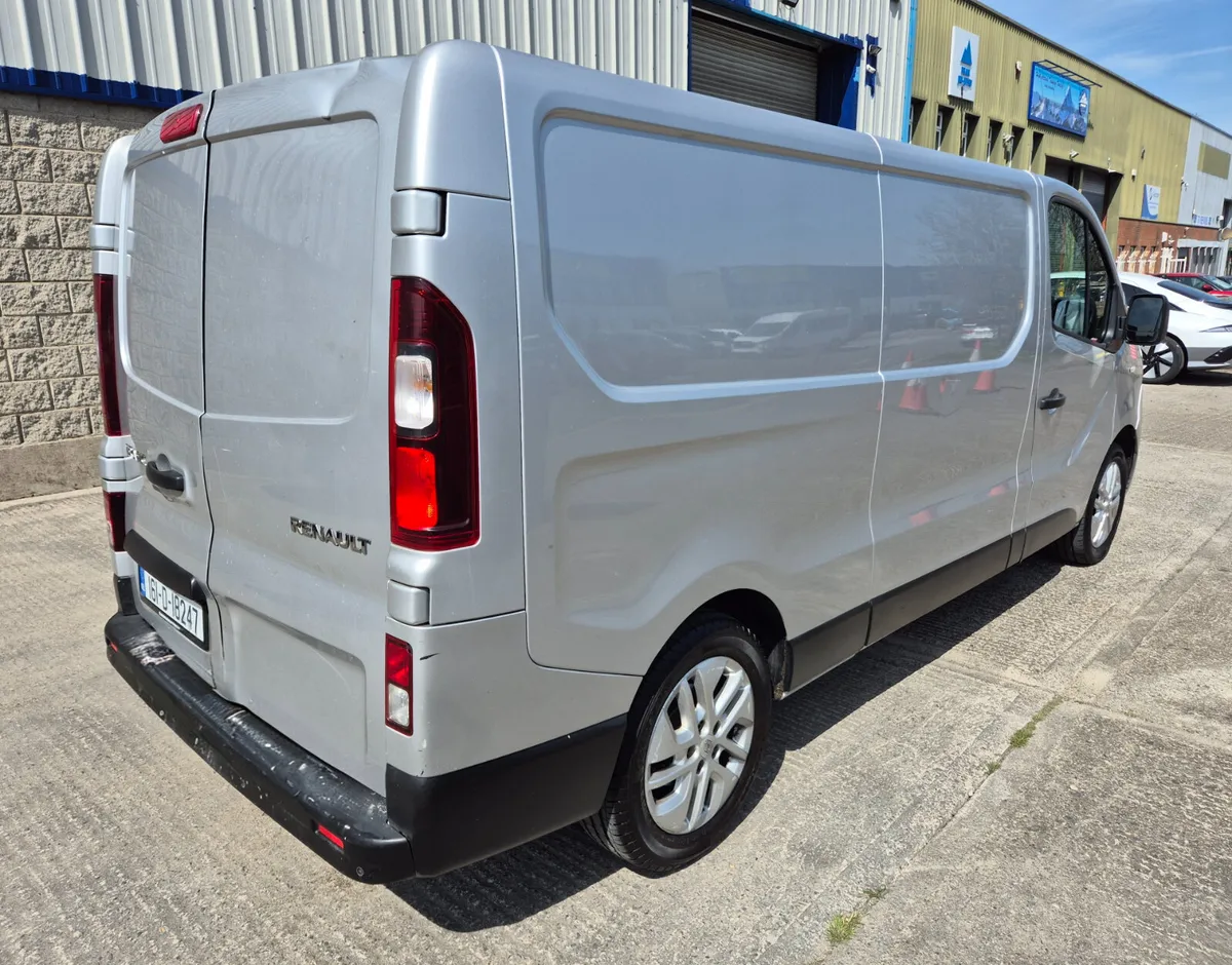 2016 Renault Trafic Sport Lwb new doe - Image 4