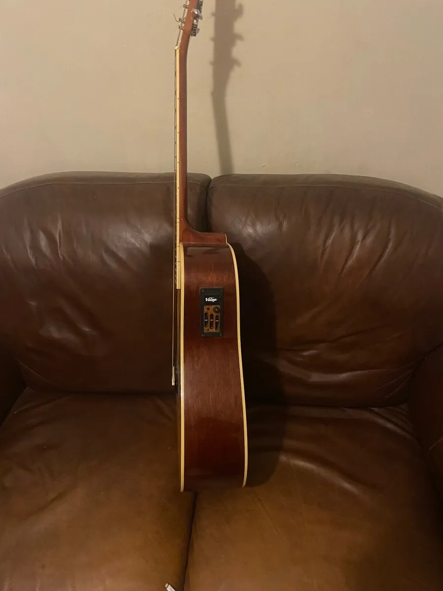 Left hand electro acoustic guitar - Image 3