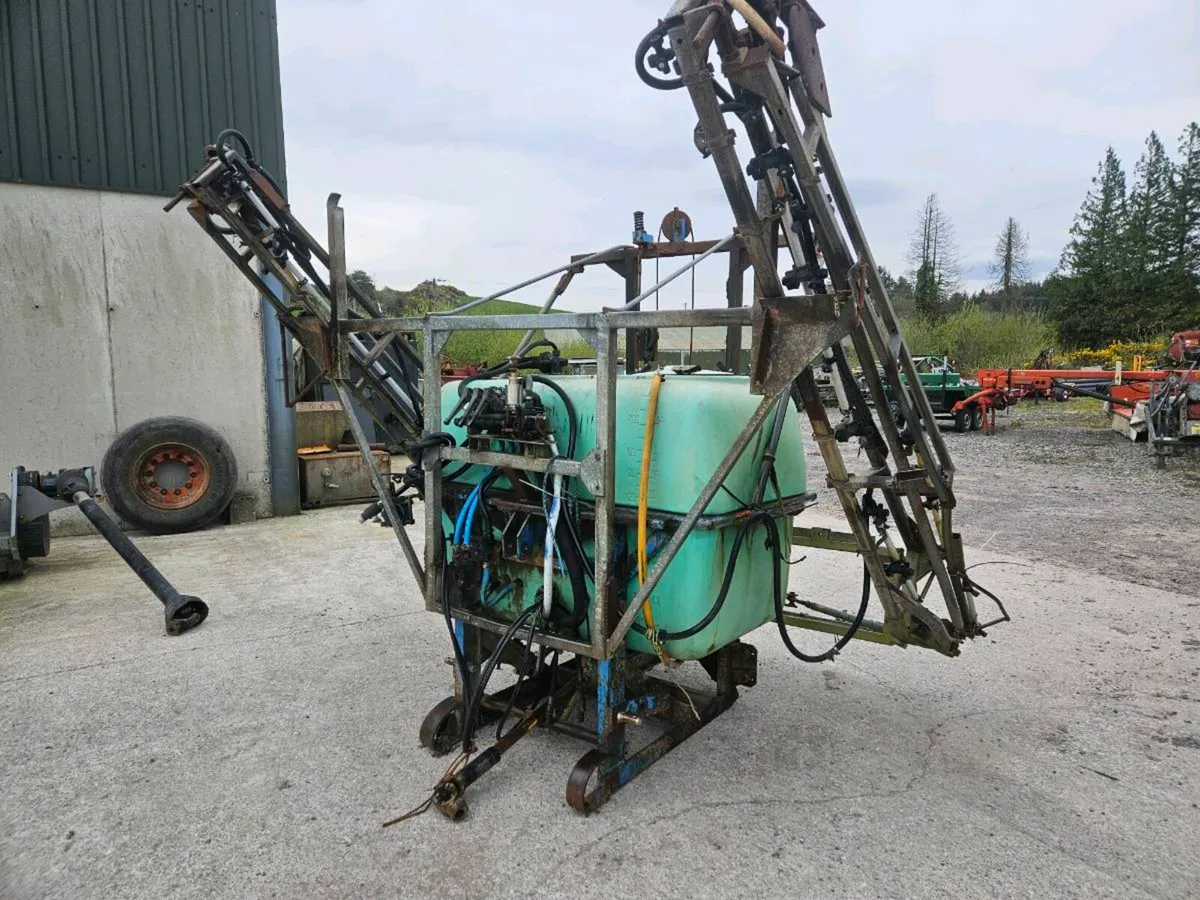 1000lit berthoud  sprayer - Image 1