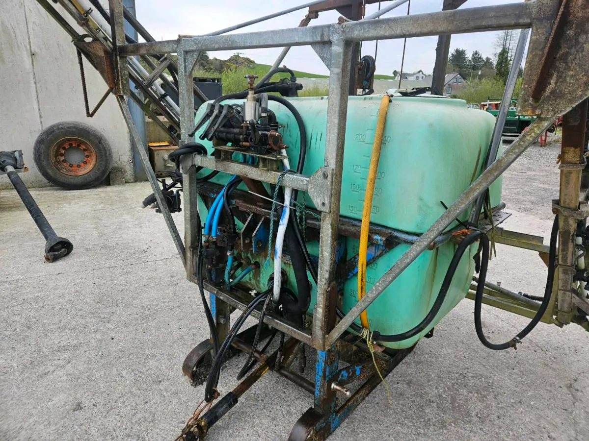 1000lit berthoud  sprayer - Image 4