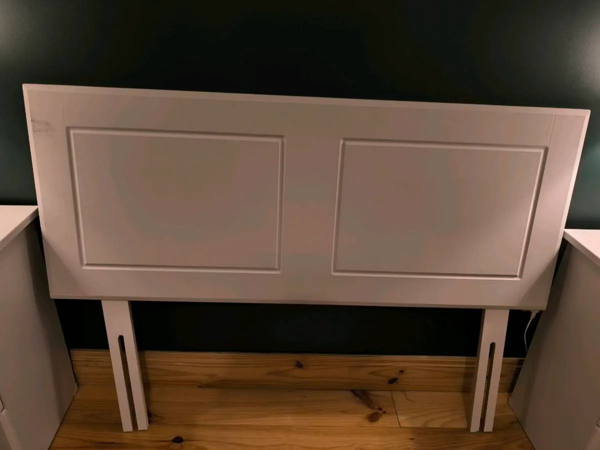 Bedroom furniture - Image 3