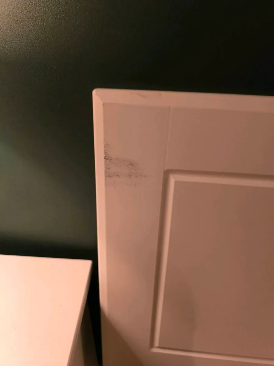 Bedroom furniture - Image 4