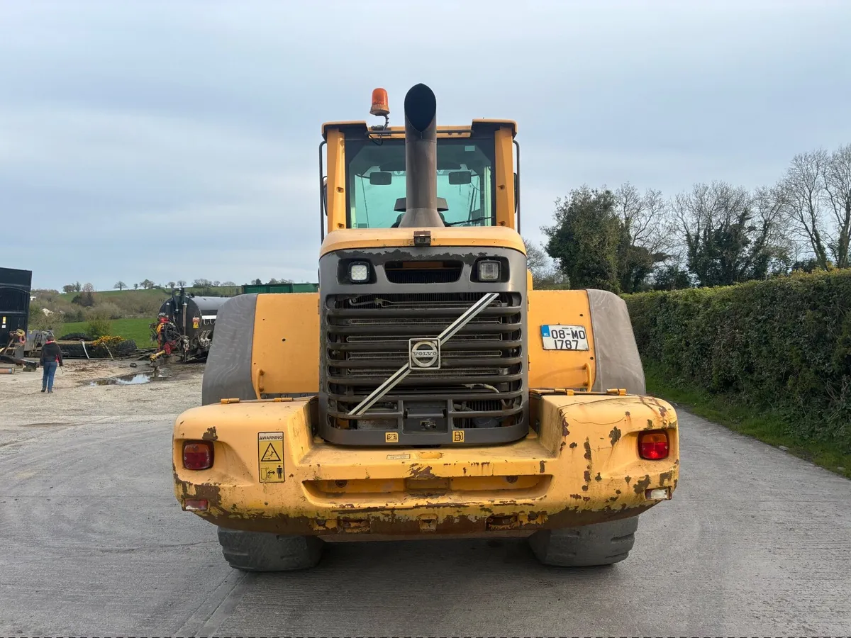 2008 Volvo L120F shovel - Image 3