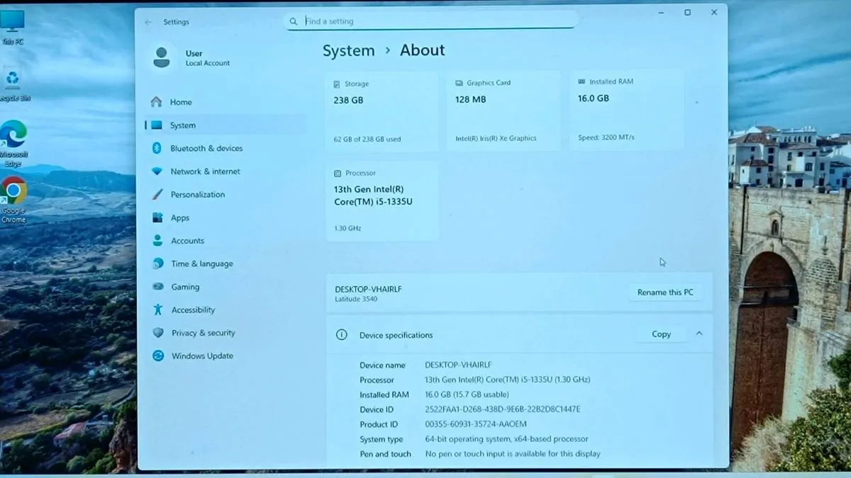 Dell Latitude 3540, i5 13th, 16gb 256Gb - Image 2